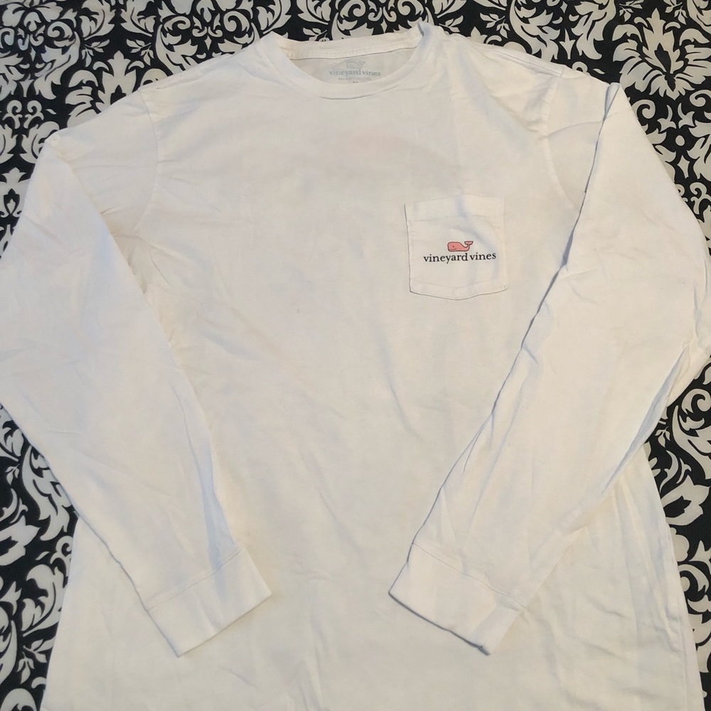 White vineyard vine long sleeve